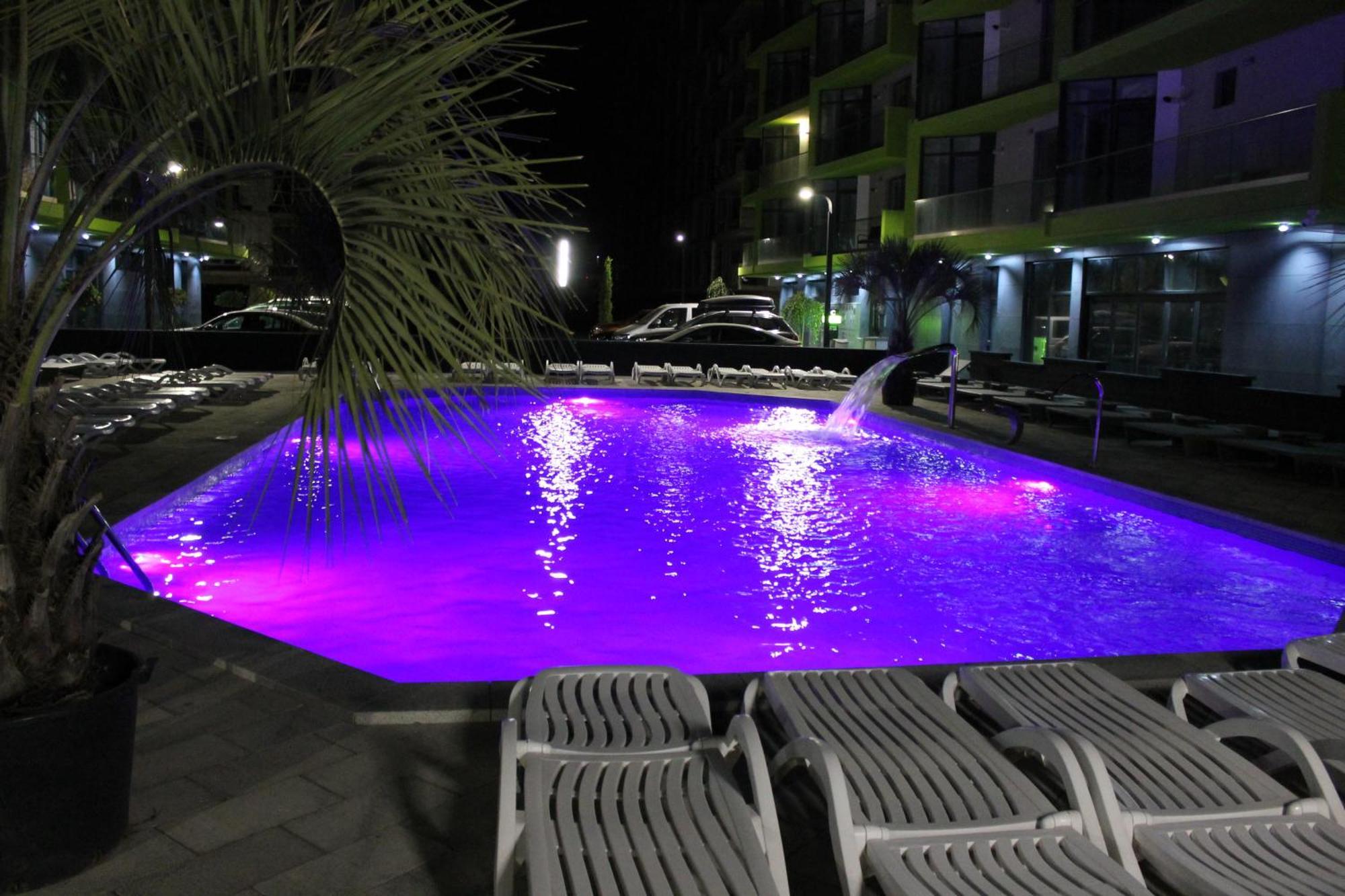 On Beach-Mamaia Residence Navodari Bagian luar foto