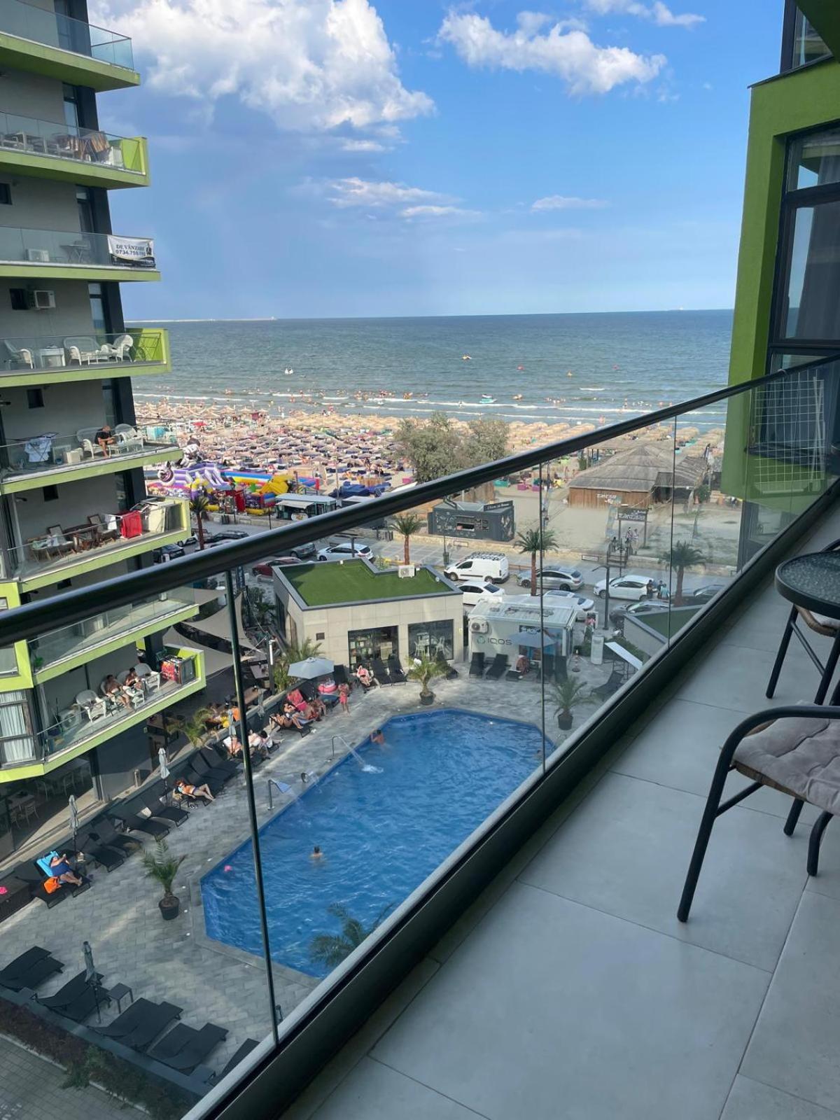 On Beach-Mamaia Residence Navodari Bagian luar foto