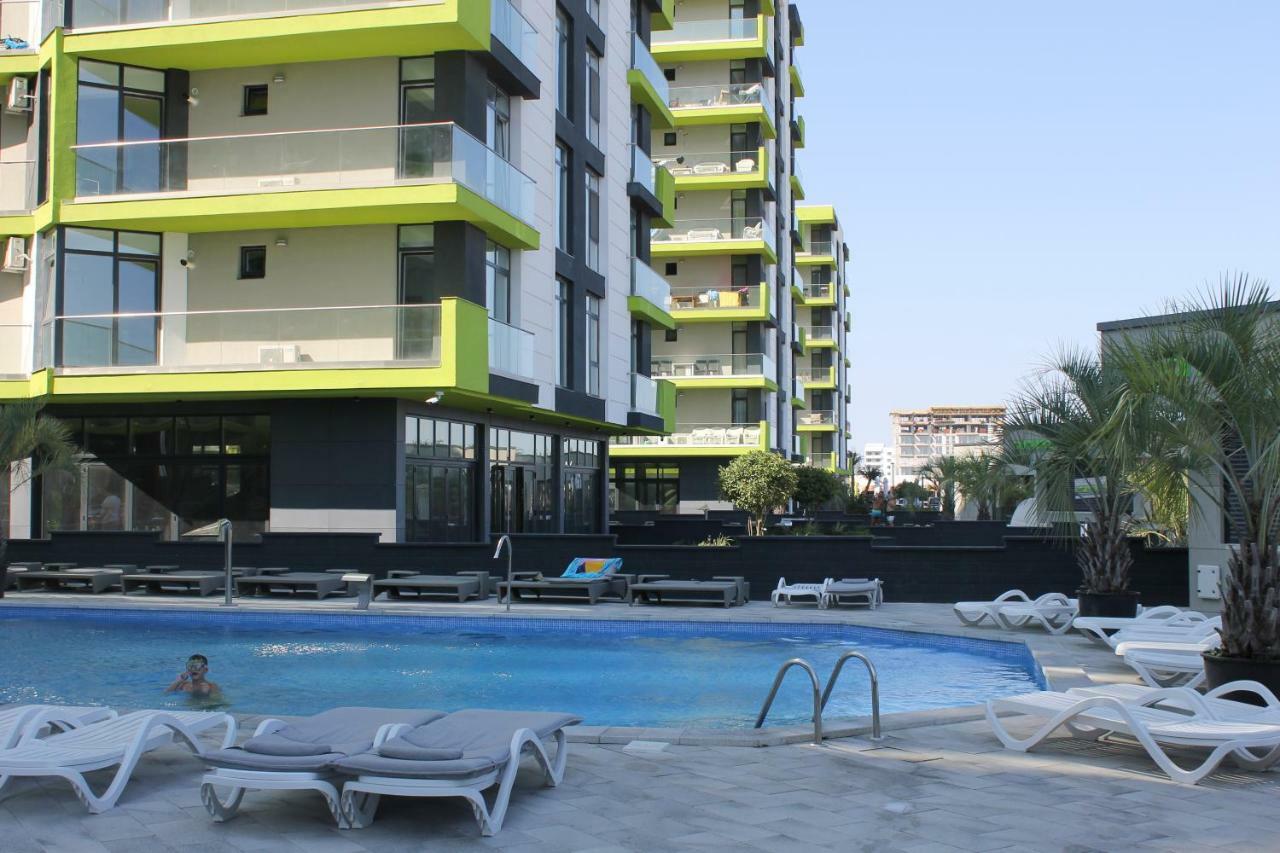 On Beach-Mamaia Residence Navodari Bagian luar foto